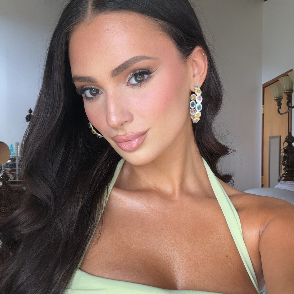 Meet your Posher, GG